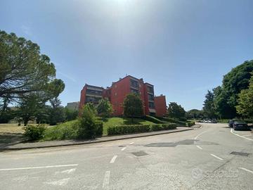 Appartamento di 124 m² con 5 locali e box auto a S
