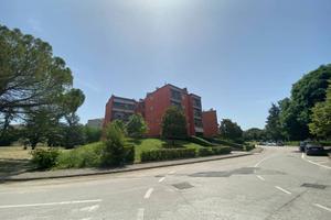 Appartamento di 124 m² con 5 locali e box auto a S
