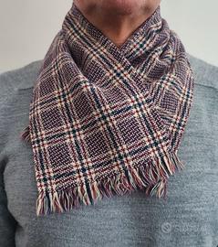 Sciarpa corta elegante