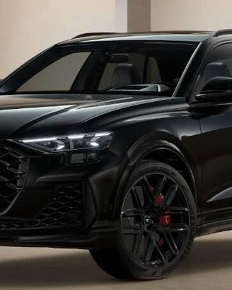 Audi RS Q8 4.0 mhev 48V performance 640cv tiptroni