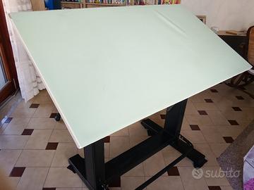 Tavolo da disegno tecnico 