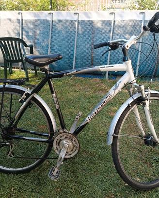Bici da trekking/city bike Bottecchia Tenuta bene