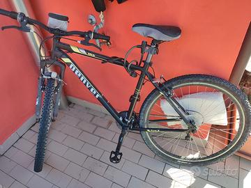 Bicicletta MTB Mountain-bike 