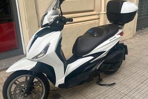 Piaggio Beverly 300 i.e. hpe 2021 abs asr