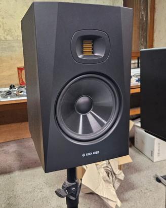 Adam T8V Monitor da studio