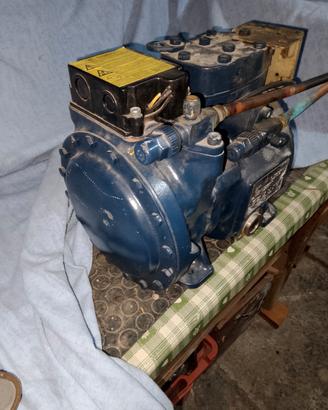 vecchio motore per frigorifero