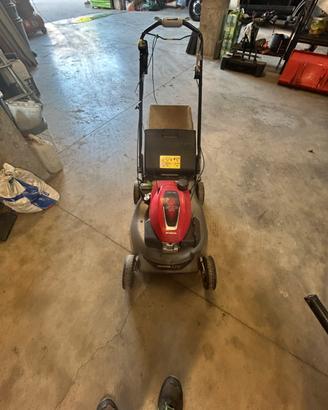 Tagliaerba honda izy 53