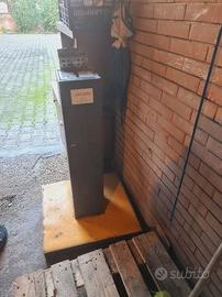 Porta offert modello a colonna adatto x chiese re