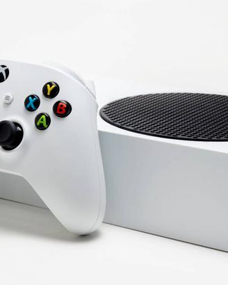 Xbox Series S + Joystick + espansione 1TB