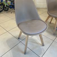 Sedie usate color tortora