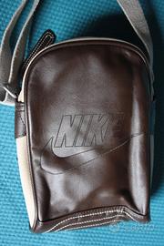 Borsino Nike
