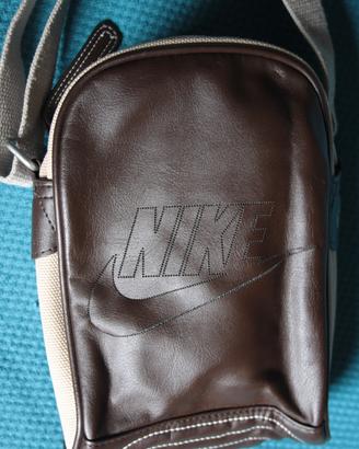 Borsino Nike