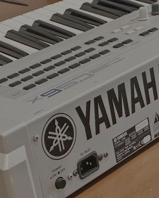 Sintetizatore Yamaha CS6x