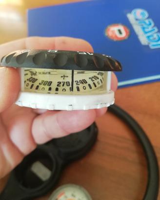 manometro e bussola su consolle