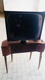 Televisore antico