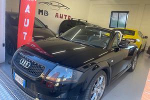 Audi TT Roadster 1.8 T 20V 179 CV cabrio