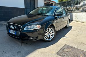 Audi A4 2.0 16V TDI Avant Top