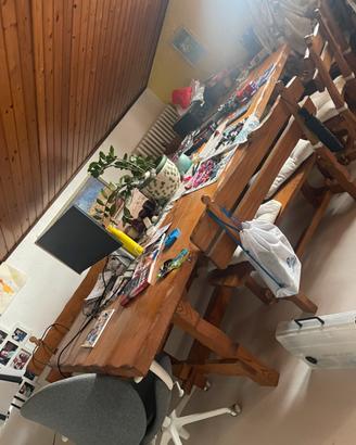 Tavolo in legno da 14 posti rustico sedie e panche