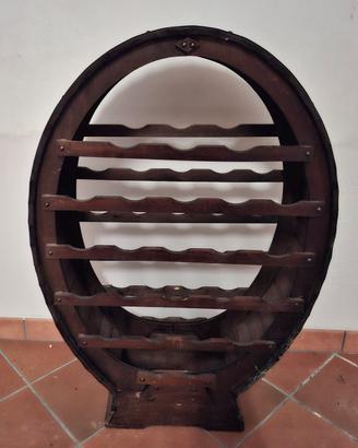 Cantinetta rustica in legno scuro