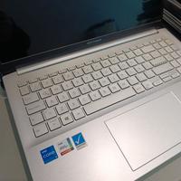 Asus Vivobook x Cristian