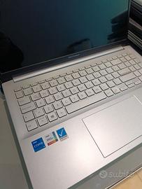 Asus Vivobook x Cristian
