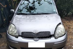 Toyota Yaris 1.4 D-4D 5 porte (Incidentata)