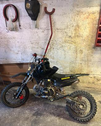 Pit bike 125