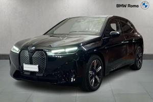 BMW iX xdrive40 pacchetto sportivo