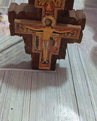 piccolo crocifisso in legno