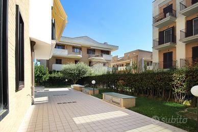 5 LOCALI A SAN BENEDETTO DEL TRONTO