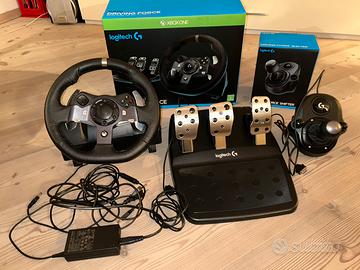 LOGITECH G27 CAMBIO E PEDALIERA - Console e Videogiochi In vendita