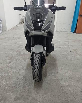 vendensi x adv 750 ancora in rodaggio