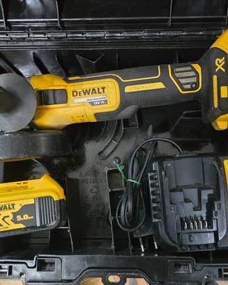 SMERIGLIATRICE  A BATTERIA DEWALT