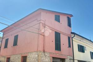 2 LOCALI A TORGIANO
