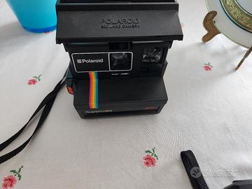 Polaroid 600 land camera
