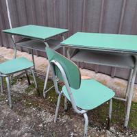 banco scuola con sedia