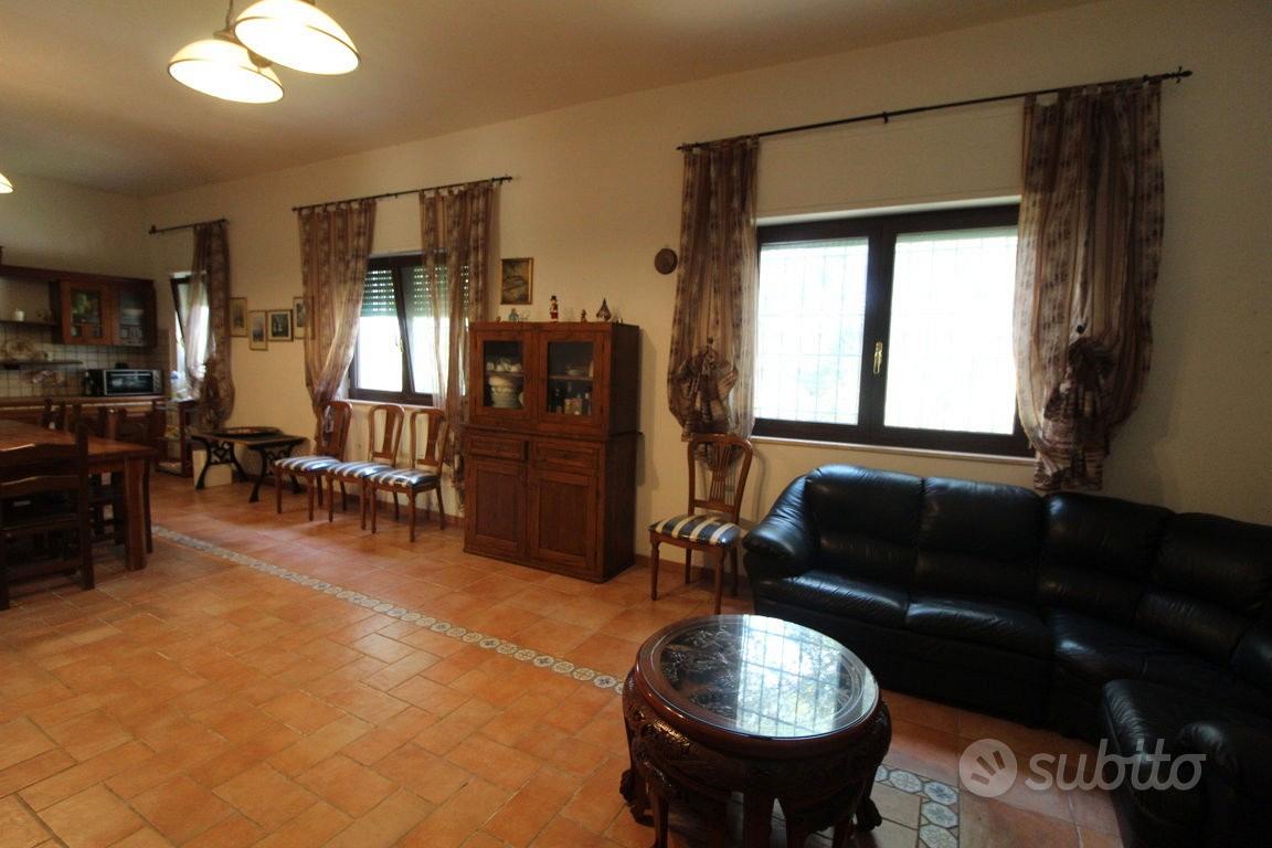 House in TA - View 4