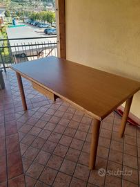 Tavolo sala da pranzo