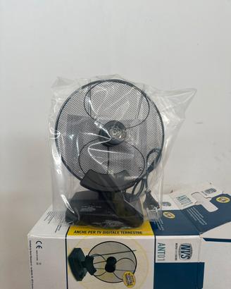 Antenna TV interna amplificata