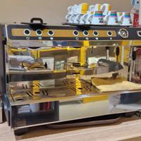 Macchina caffè a capsule professionale