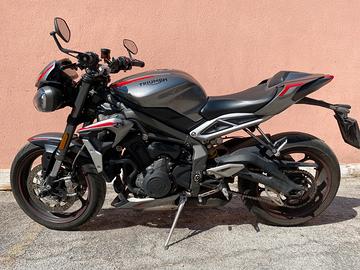 Triumph Street Triple RS