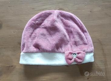 Cappellino in ciniglia malva e panna neonate