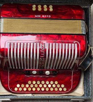 fisarmonica a bottoni Hohner Club III M IIIM