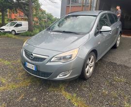 Opel Astra 1.7 CDTI 110CV Sports Tourer Cosmo