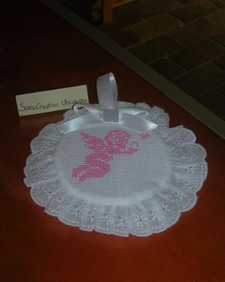 Capoculla bebè punto croce angioletto rosa