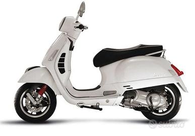 C.e.r.c.o vespa NUOVA LAMBRETTA