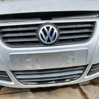 VOLKSWAGEN POLO 2005 - PARAURTI ANTERIORE