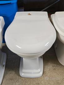 Coppia sanitari bidet e wc