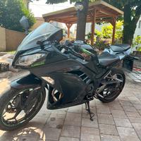 Kawasaki ninja 300 abs