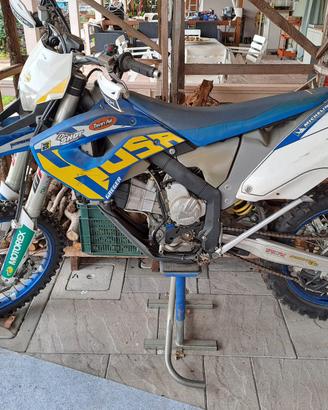 MOTO ENDURO 450